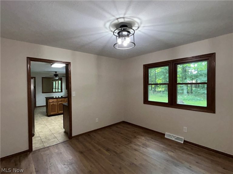 501 Red Rock Drive, Wadsworth, OH - Photo 8
