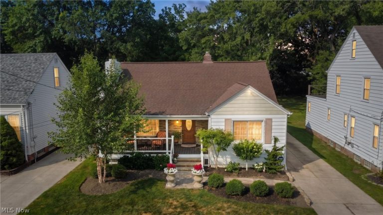 1828 291 Street, Wickliffe, OH - Photo 2