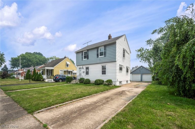 127 Lafayette Street, Elyria, OH - Photo 4