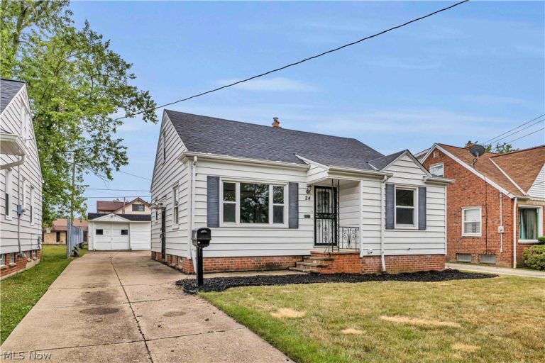 24 Leyton Road, Bedford, OH - Photo 2