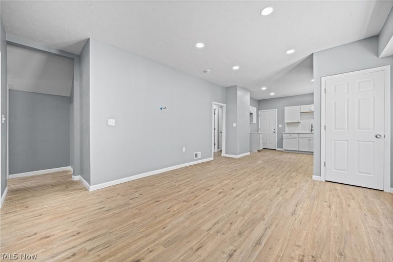 3925 Riverside Avenue, Cleveland, OH - Photo 4
