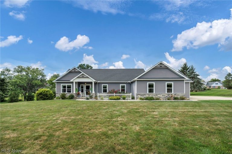 8780 Mapleleaf Drive, Westfield Center, OH, 44251