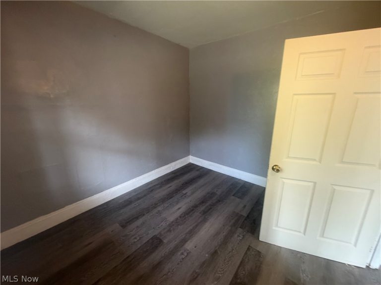 10706 Reno Avenue, Cleveland, OH - Photo 3