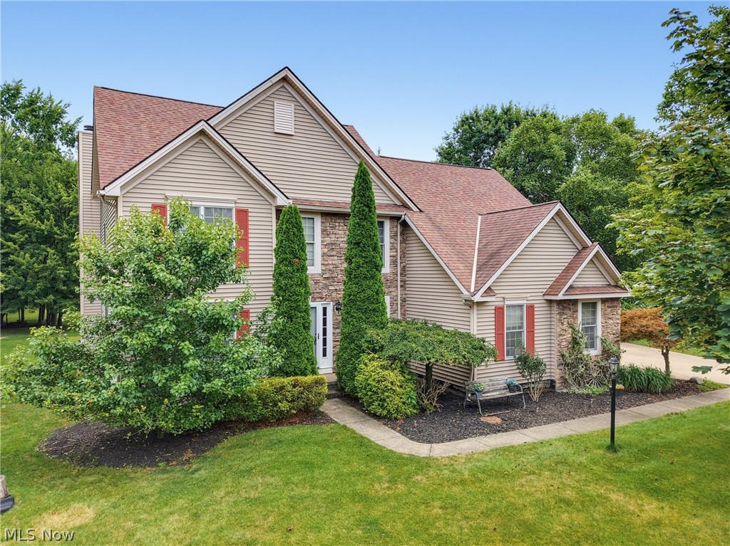 301 Aynesly Way, Brunswick, OH