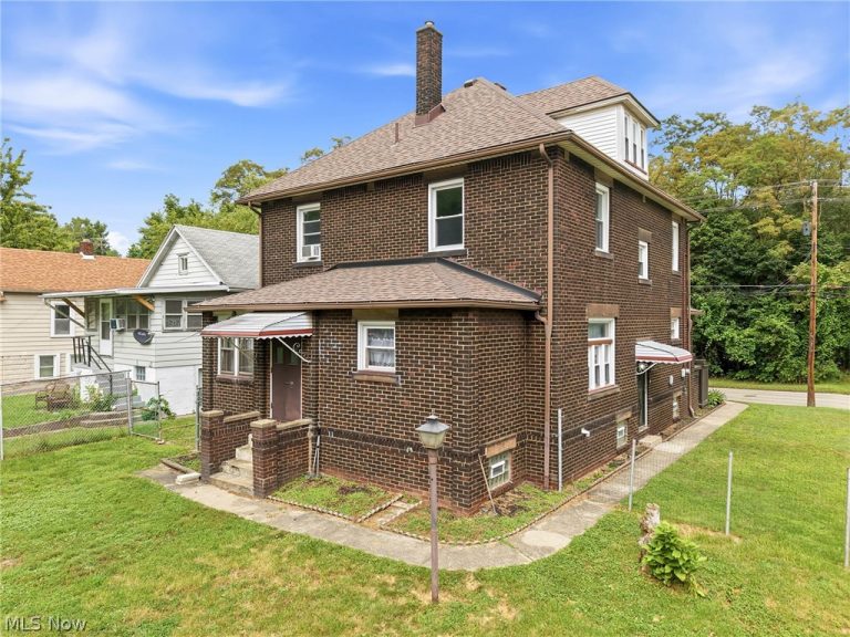214 6th Street, Campbell, OH - Photo 8