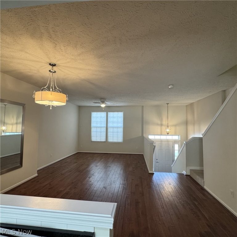 393 Caleb Drive, Akron, OH - Photo 4