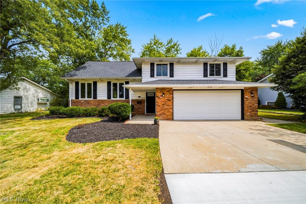 32705 Nimrod Street, Solon, OH