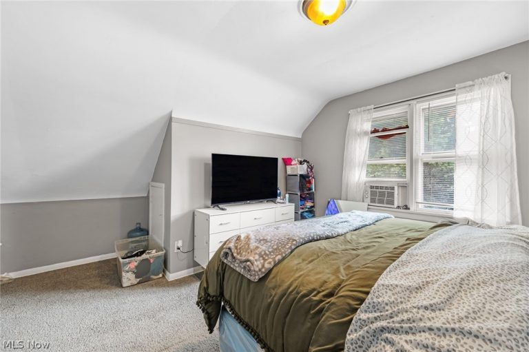 6740 Baxter Avenue, Cleveland, OH - Photo 6