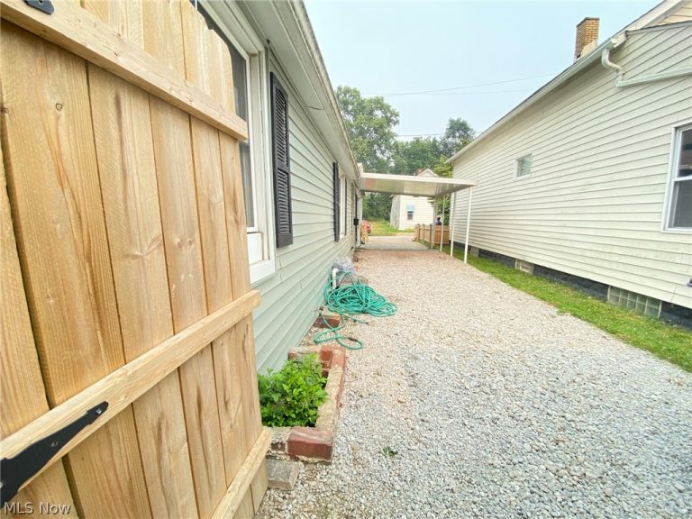 4318 72nd Street, Cleveland, OH - Photo 3