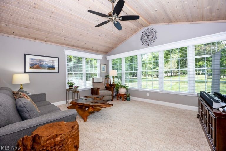 38 Oakwood Drive, Westfield Center, OH - Photo 8