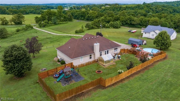 7360 Jones Road, Nashport, OH - Photo 3