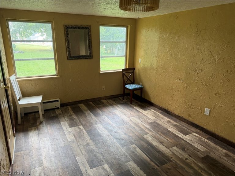 6933 Navarre Road, Massillon, OH - Photo 8
