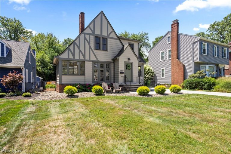 26019 Lake Road, Bay Village, OH - Photo 2