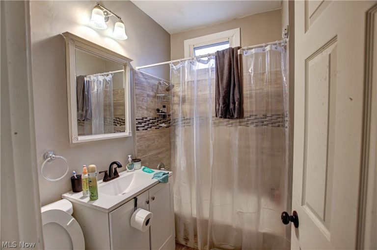3713 151st Street, Cleveland, OH - Photo 8