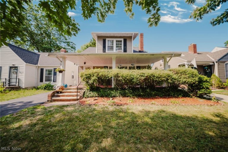 3537 Scarborough Road, Cleveland Heights, OH - Photo 2