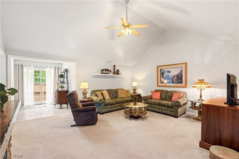 5325 Sycamore Hill Drive, New Middletown, OH - Photo 6