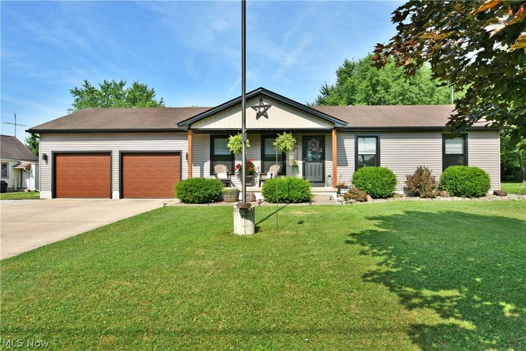 4895 Woodrow Avenue, Warren, OH