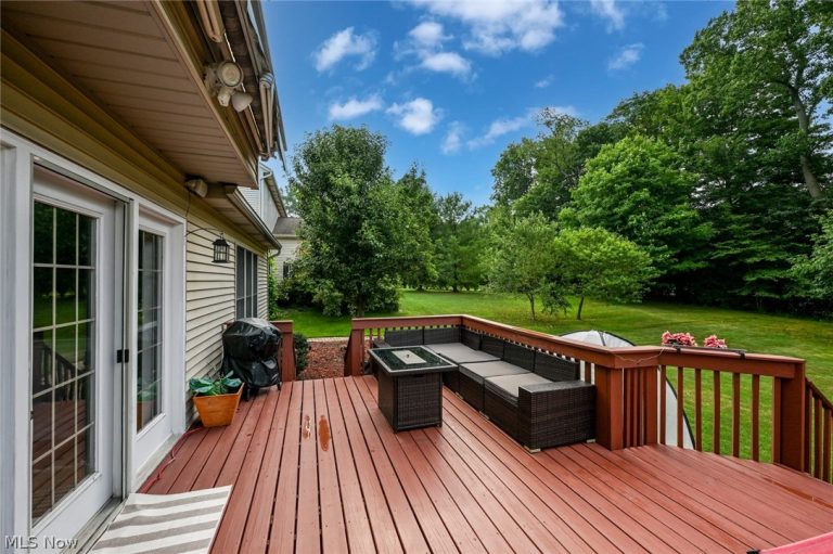 4360 Oakmont Drive, Copley, OH - Photo 8