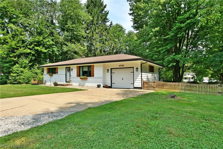 4790 Scott Street, Newton Falls, OH - Photo 3