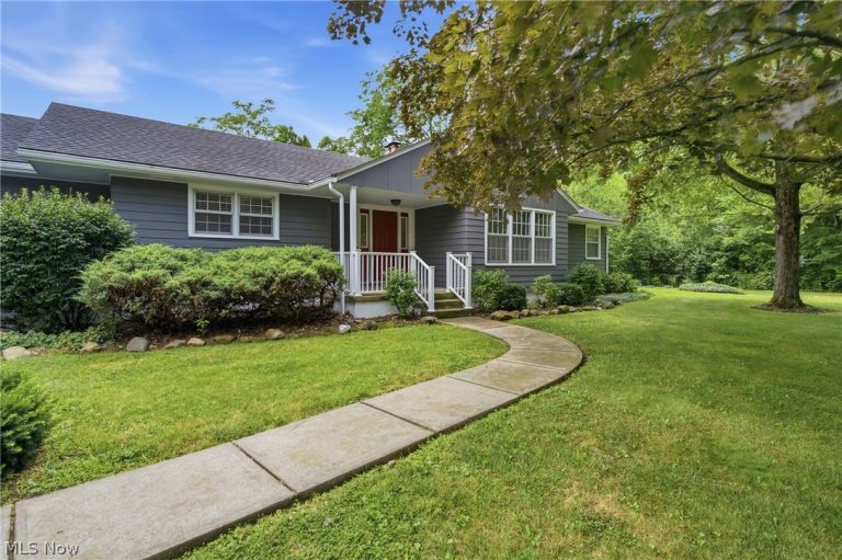 26737 Akins Road, Columbia Station, OH - Photo 4