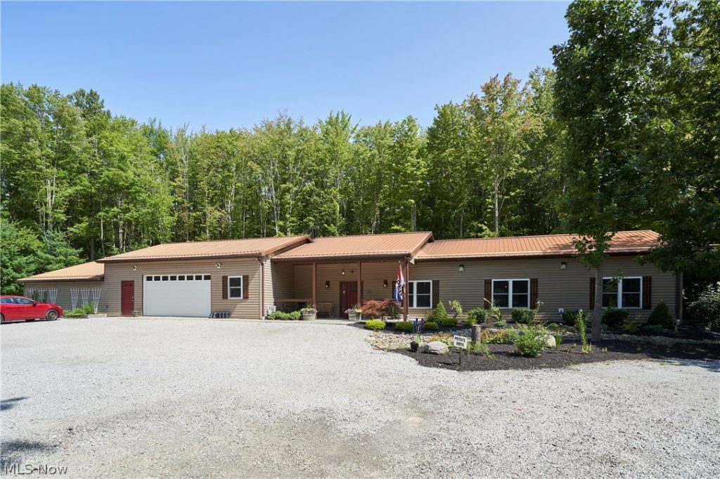 834 Clyde Hill Road, Harpersfield, OH