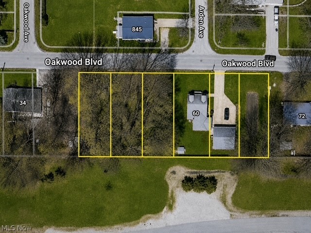 60 Oakwood Boulevard, Painesville Twp, OH - Photo 2