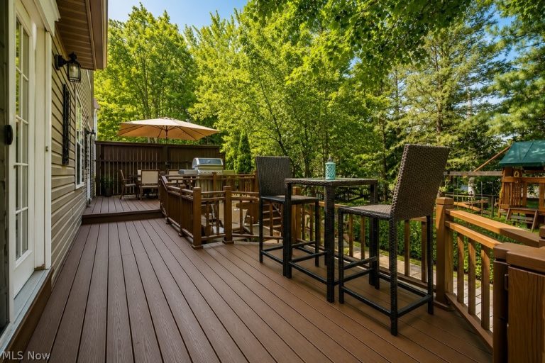 102 Middle Post Point, Chardon, OH - Photo 3