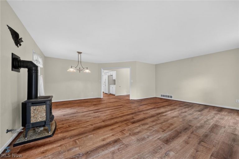 2940 Corries Way, Conneaut, OH - Photo 4