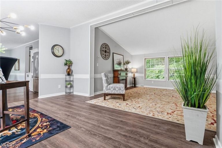 3339 Cottage Grove Road, Akron, OH - Photo 4