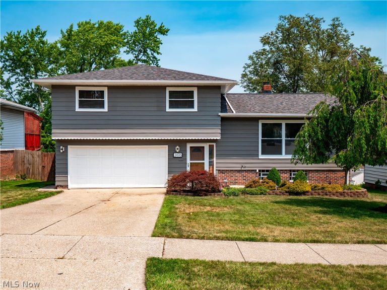 3496 Hetzel Drive, Parma, OH, 44134
