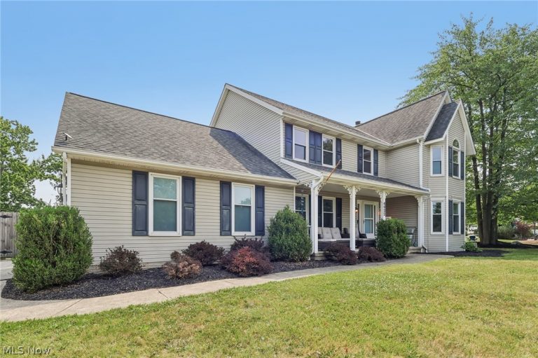 4922 Princeton Drive, North Royalton, OH - Photo 2
