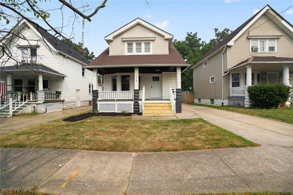 3063 103rd Street, Cleveland, OH