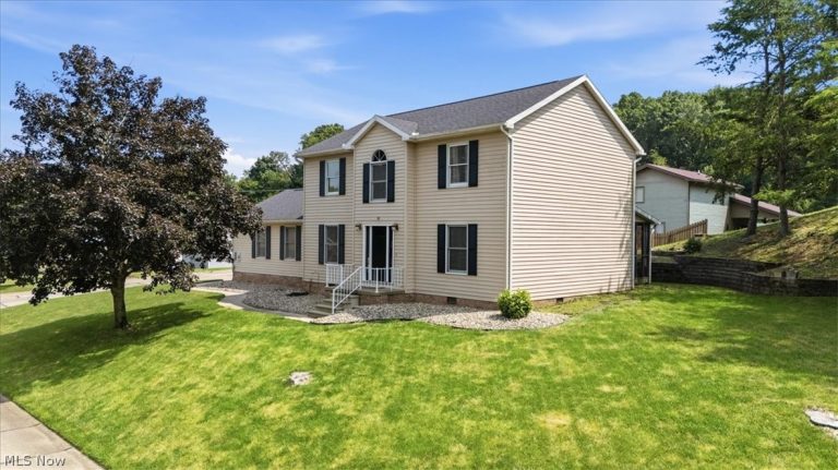 10 Elmwood Drive, Parkersburg, WV, 26101