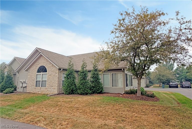 4216 Tannybrooke Lane #12B, Canton, OH - Photo 3