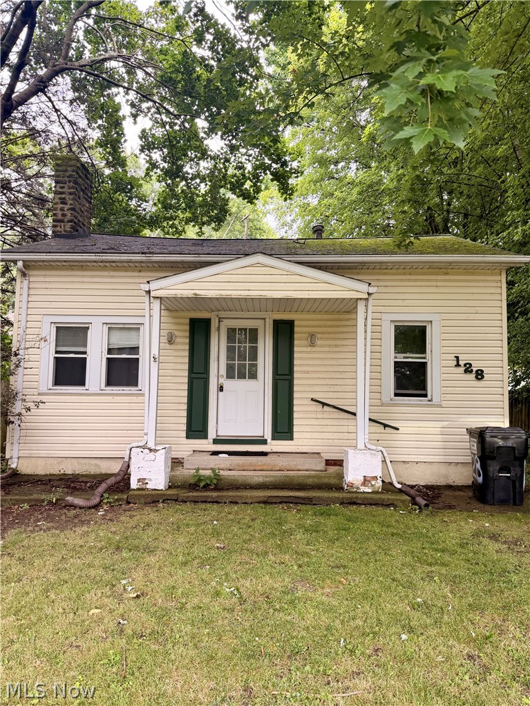 128 Lakeview Boulevard, Painesville Twp, OH - Photo 2