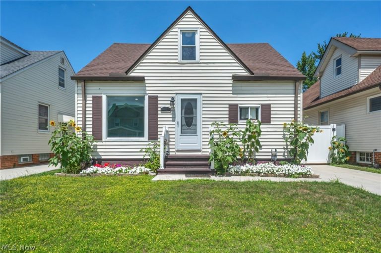 4418 Maplecrest Avenue, Parma, OH, 44134