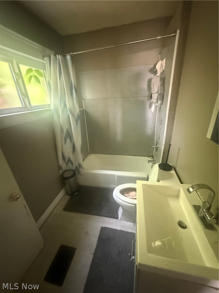 13316 Svec Avenue, Cleveland, OH - Photo 5