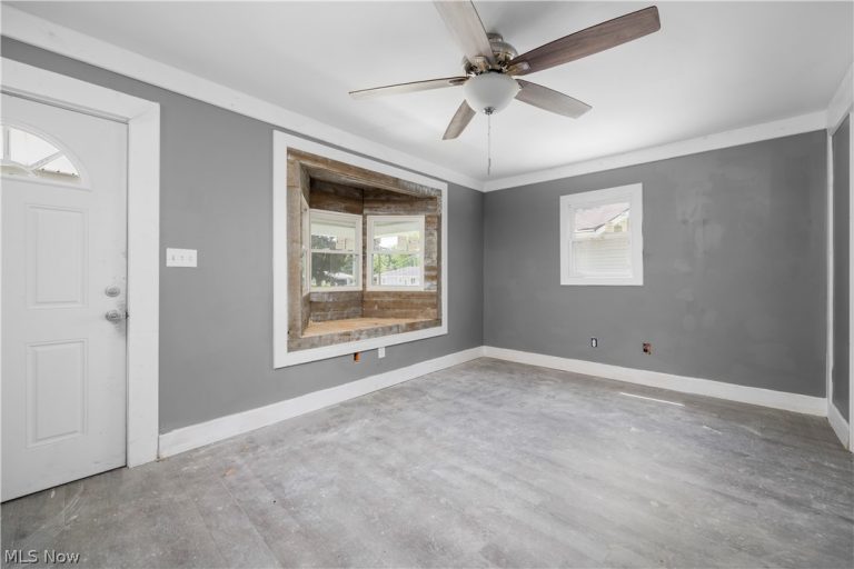 2922 Cory Avenue, Akron, OH - Photo 3