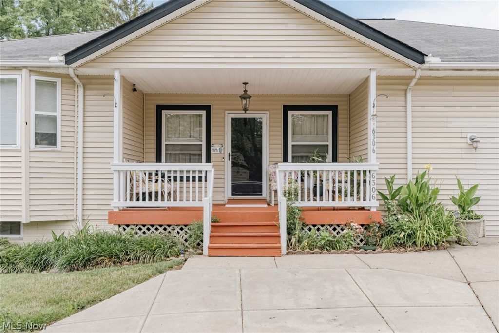 6306 Meadowbrook Road, Garfield Heights, OH