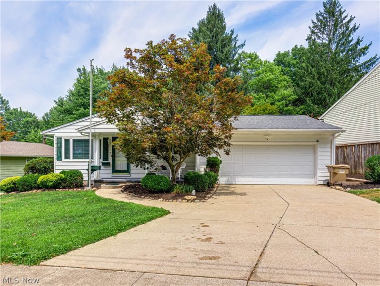 683 Taylor Avenue, Cuyahoga Falls, OH - Photo 2