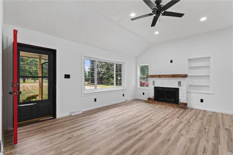 6199 Reynolds Road, Mentor, OH - Photo 2
