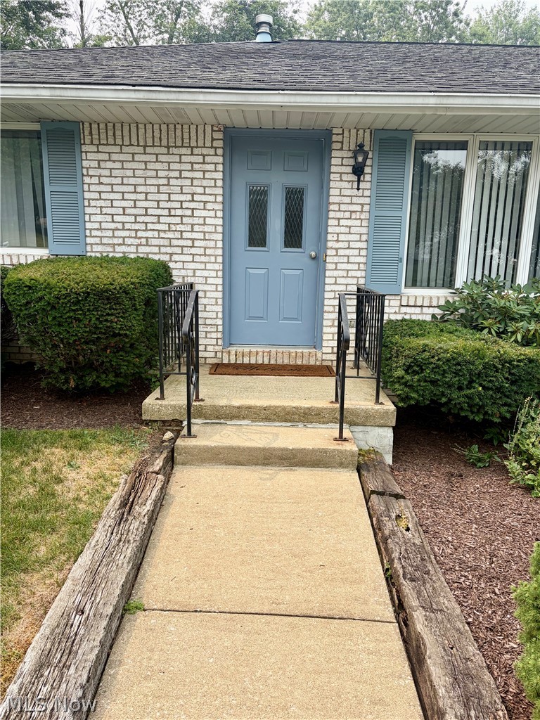 6218 Island Drive, Canton, OH - Photo 3