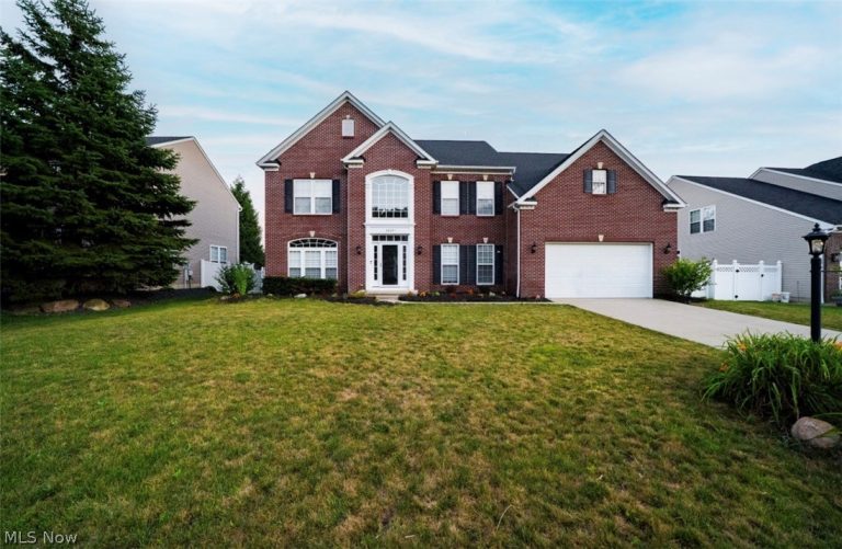 38691 Amberwood Drive, Avon, OH, 44011