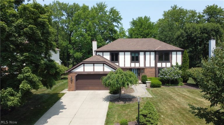 16932 Willow Wood Drive, Strongsville, OH, 44136