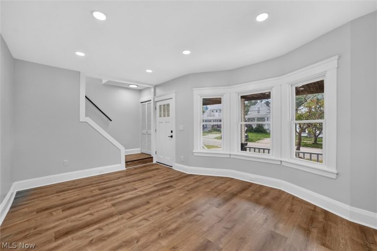 3063 103rd Street, Cleveland, OH - Photo 5