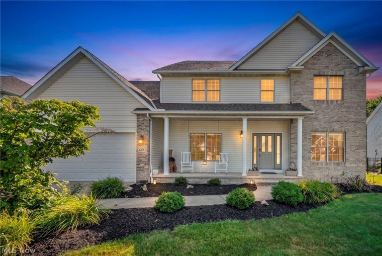 2285 Bay Drive, Willoughby, OH, 44094
