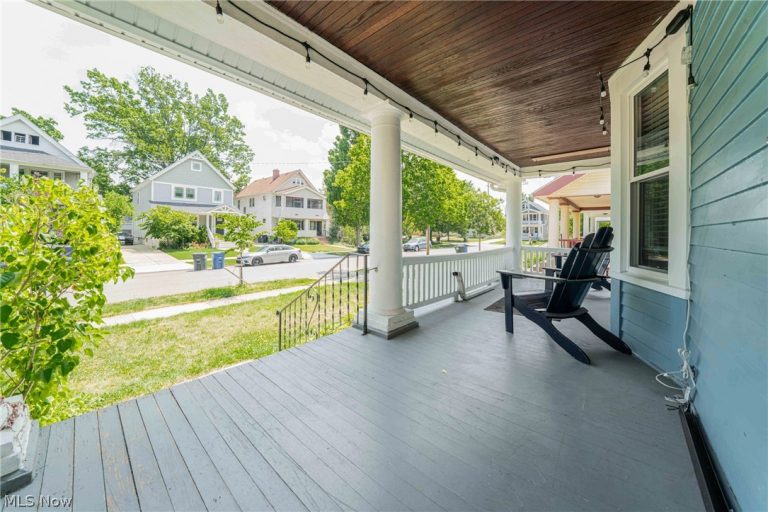 1290 Jackson Avenue, Lakewood, OH - Photo 5