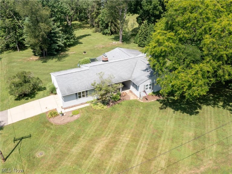 1726 Orchard Drive, Akron, OH - Photo 6