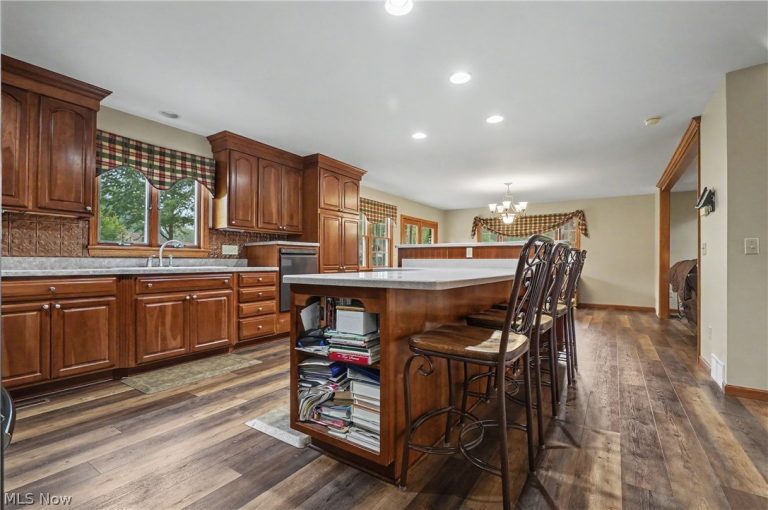 580 Terra Verde Avenue, Columbiana, OH - Photo 3
