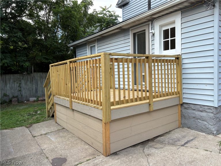 1082 Florida Avenue, Akron, OH - Photo 6